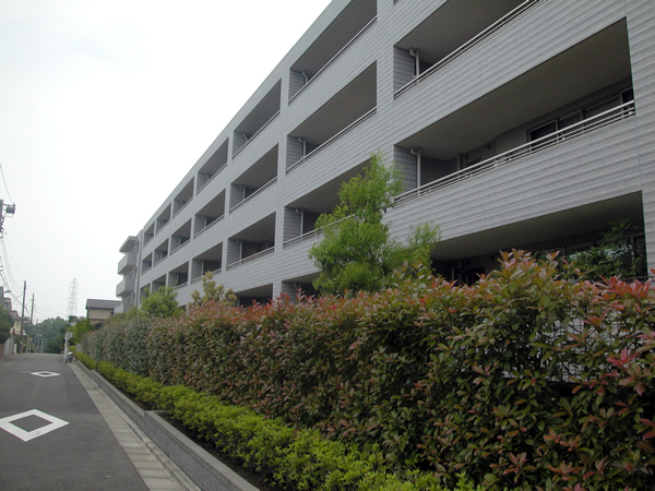 パークホームズ鷺沼3丁目ヒルテラスの外観