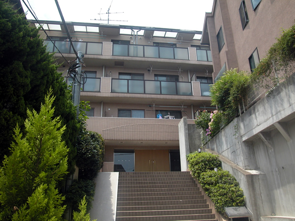 マイキャッスル鷺沼の外観