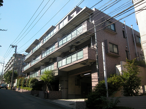 クレッセント鷺沼2の外観