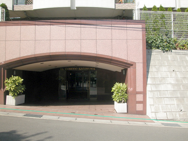 エルコモド鷺沼の外観