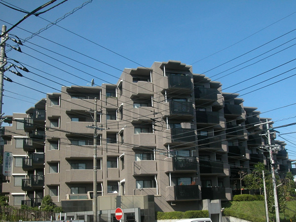 ヴィルヌーブ鷺沼の外観