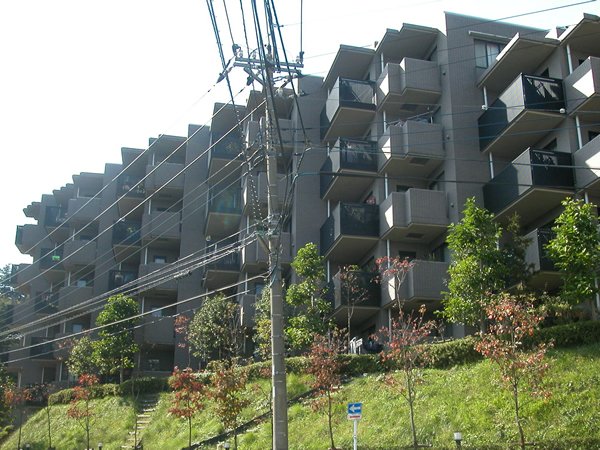 ヴィルヌーブ鷺沼の外観