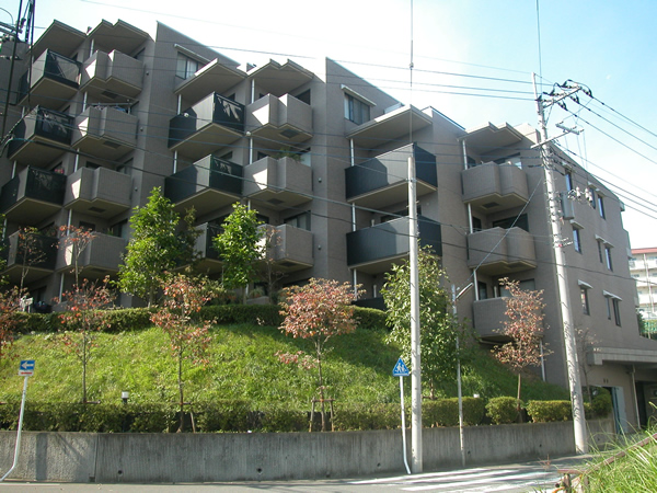 ヴィルヌーブ鷺沼の外観