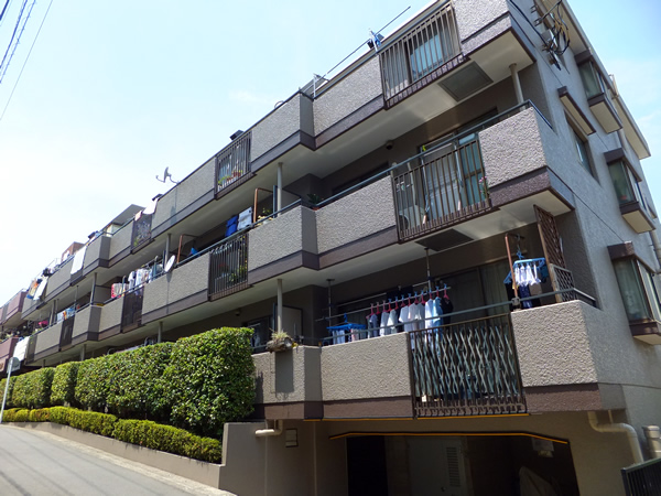 セザール第2鷺沼の外観