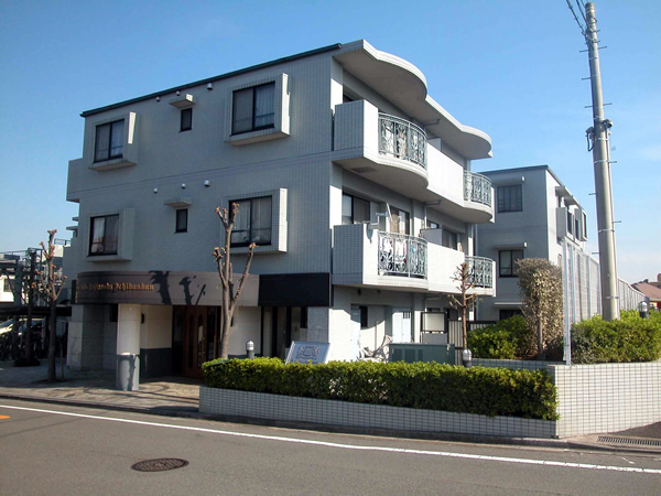 ライオンズヒルズ藤が丘1番館の外観