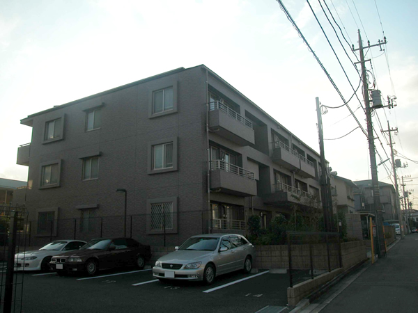 藤が丘南パークハウス　弐番館の外観