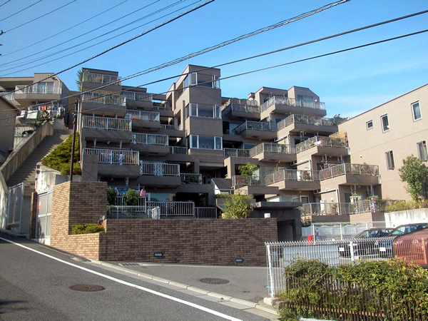 ユニテ藤が丘イーストテラスの外観