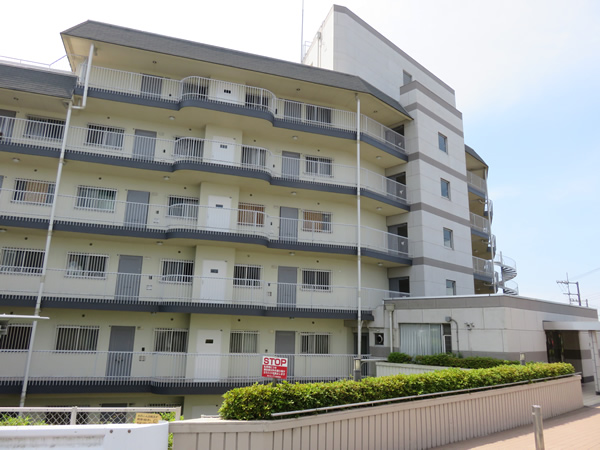 藤が丘ハウスの外観