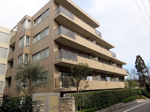 サンフル藤が丘ガーデンハウスの外観