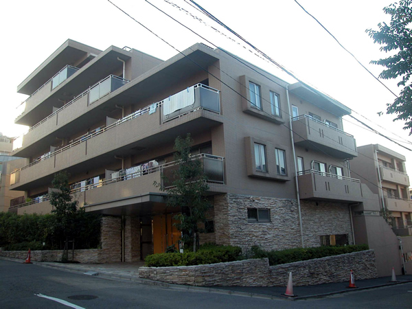 サンフル藤が丘ガーデンハウスの外観