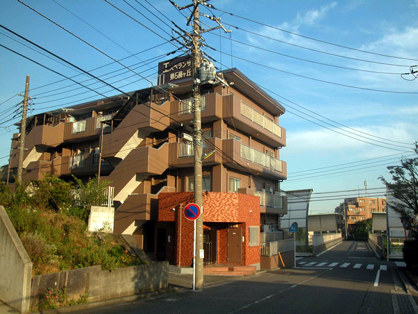 エスペランサ第5藤が丘の外観