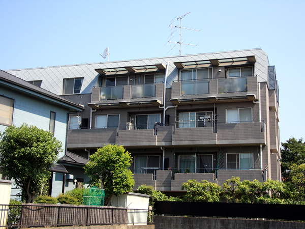 梶ヶ谷パインマンションの外観