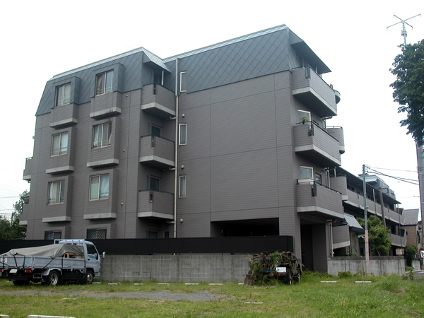 梶ヶ谷パインマンションの外観