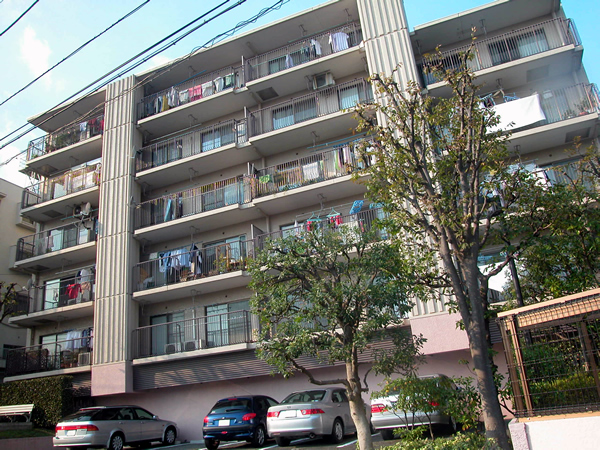 鷺沼カルミアの外観