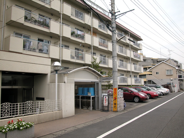鷺沼スカイマンションの外観