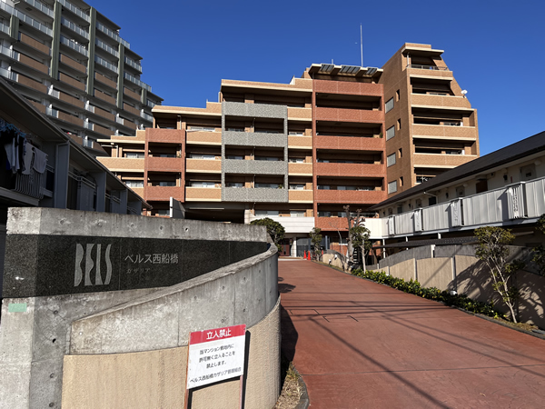 ベルス西船橋カザリアの外観