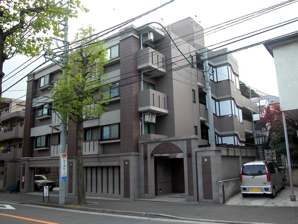 クレストフォルム鷺沼の外観