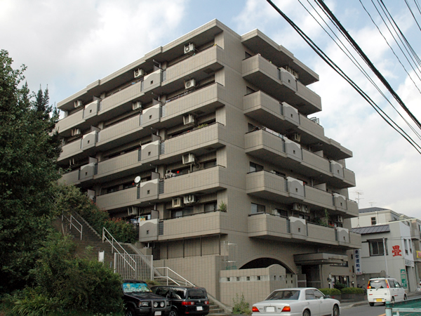 サンシャインスペース野川の外観