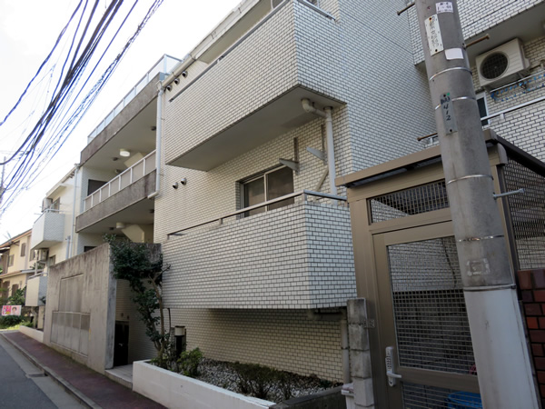 ストーク新丸子1番館の外観