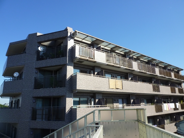 つきみ野南パークホームズ2番館の外観