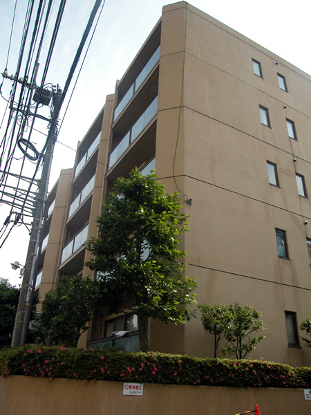 イトーピアたまプラーザの外観