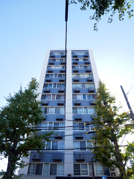 新倉マンションの外観