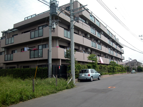 ライオンズヒルズたまプラーザの外観