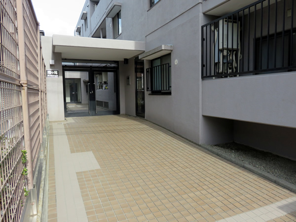 市ヶ尾パークホームズの外観