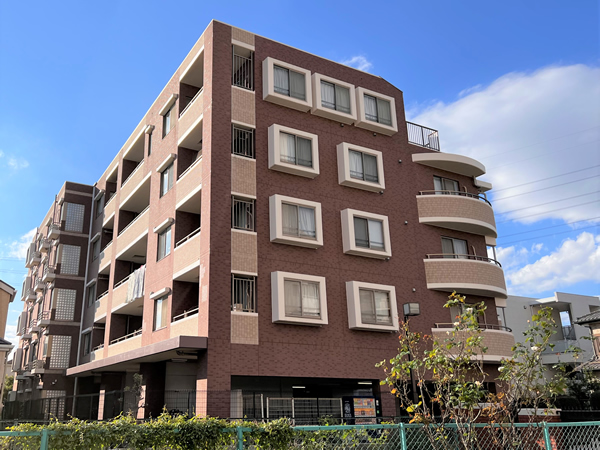 アンビシャスマンション西船橋の外観