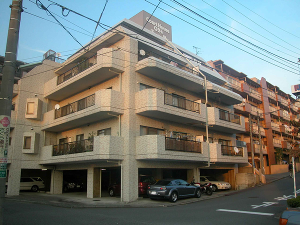 コートハウス024市が尾の外観