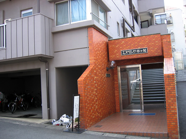 エスペランサ市ヶ尾の外観