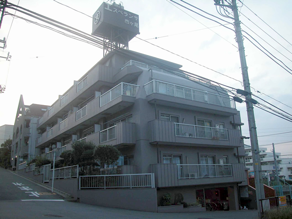 エスペランサ市ヶ尾の外観