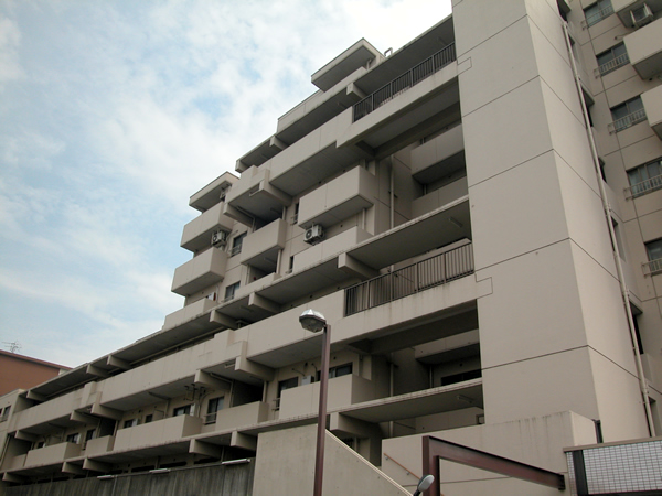 コスモ宮前平の外観