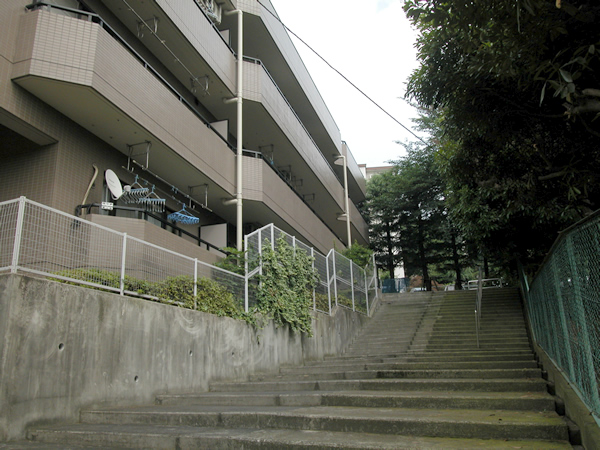 コスモけやき平の外観