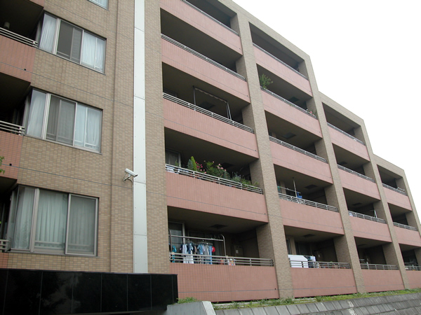 クレッセント宮前平の外観