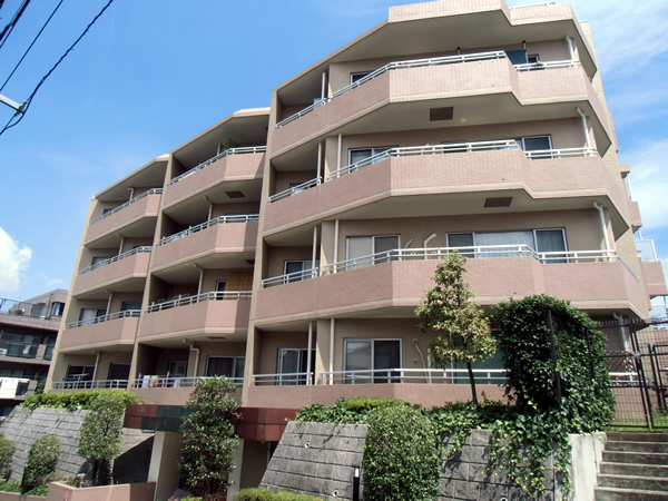 ヒルズ宮前平の外観