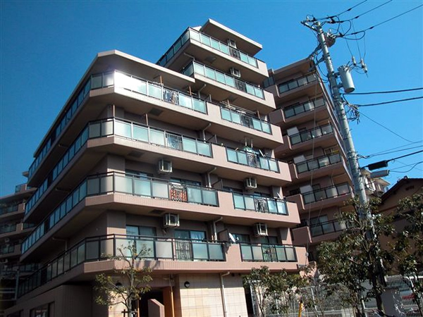 マイキャッスル横浜白山の外観