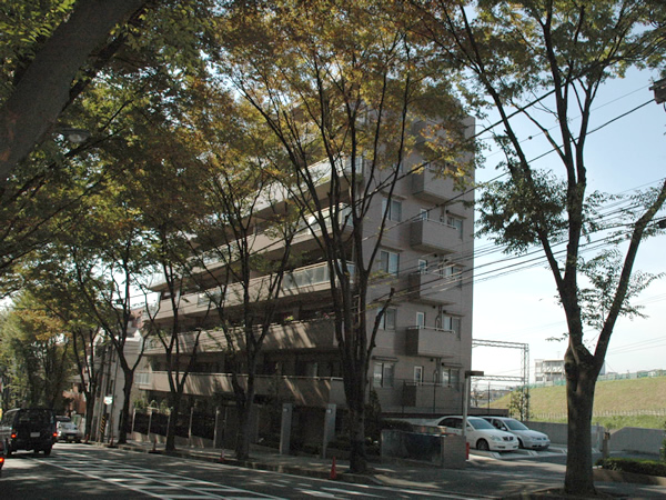 たまプラーザ美しが丘パークホームズの外観