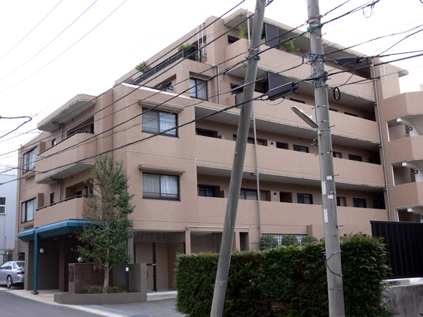 たまプラーザ美しが丘パークホームズ2番館の外観