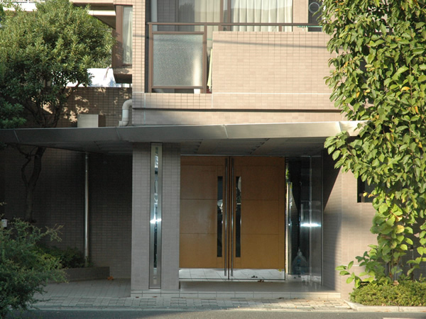 たまプラーザガーデンハウスの外観