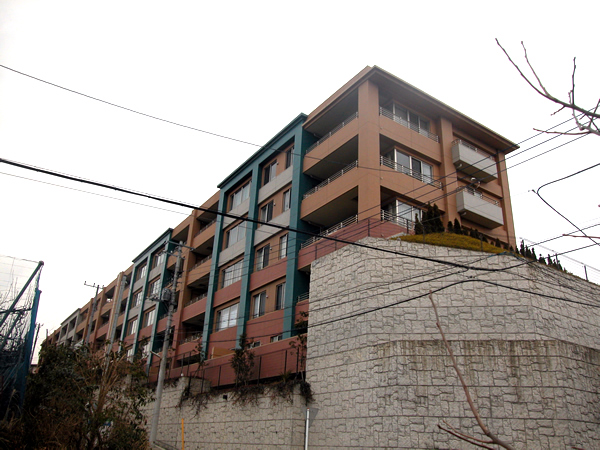 あざみ野ヒルズの外観