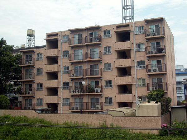 宮崎台ローザの外観