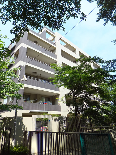 ファミール鷺沼パークフロントの外観