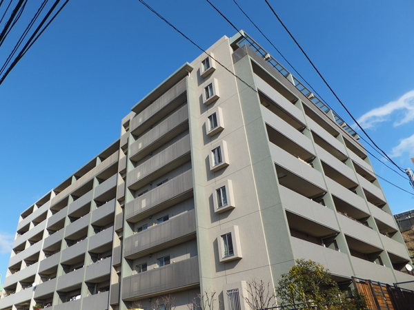 コスモたまプラーザグリーンガーデンの外観