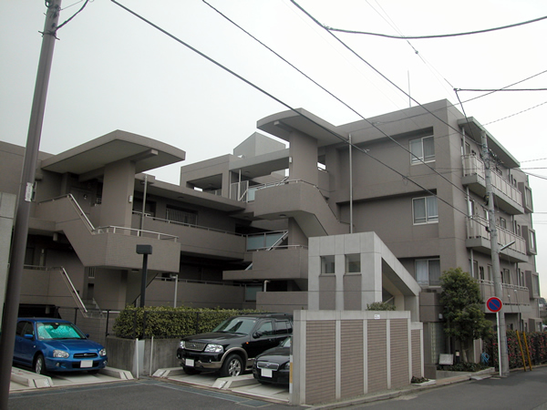 東急ドエルアルスたまプラーザの外観