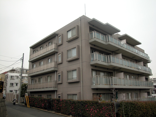 東急ドエルアルスたまプラーザの外観