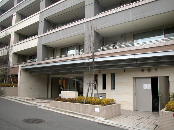 クレアヒルズあざみ野の外観