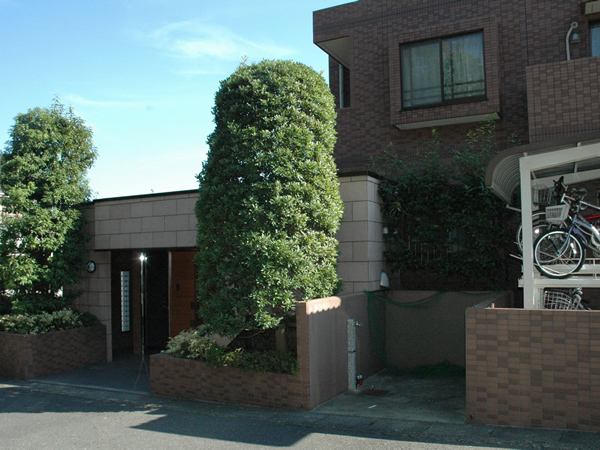 あざみ野プラッツの外観