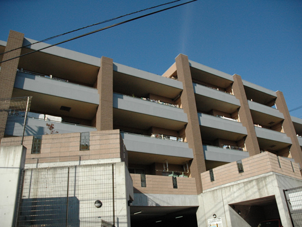 サンクレイドルたまプラーザの外観