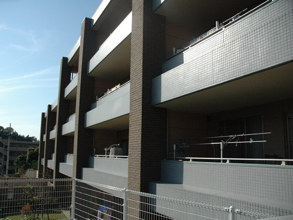 サンクレイドルたまプラーザの外観